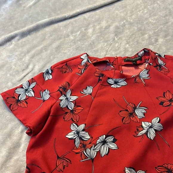 Banana republic red floral dress - Picture 3 of 6